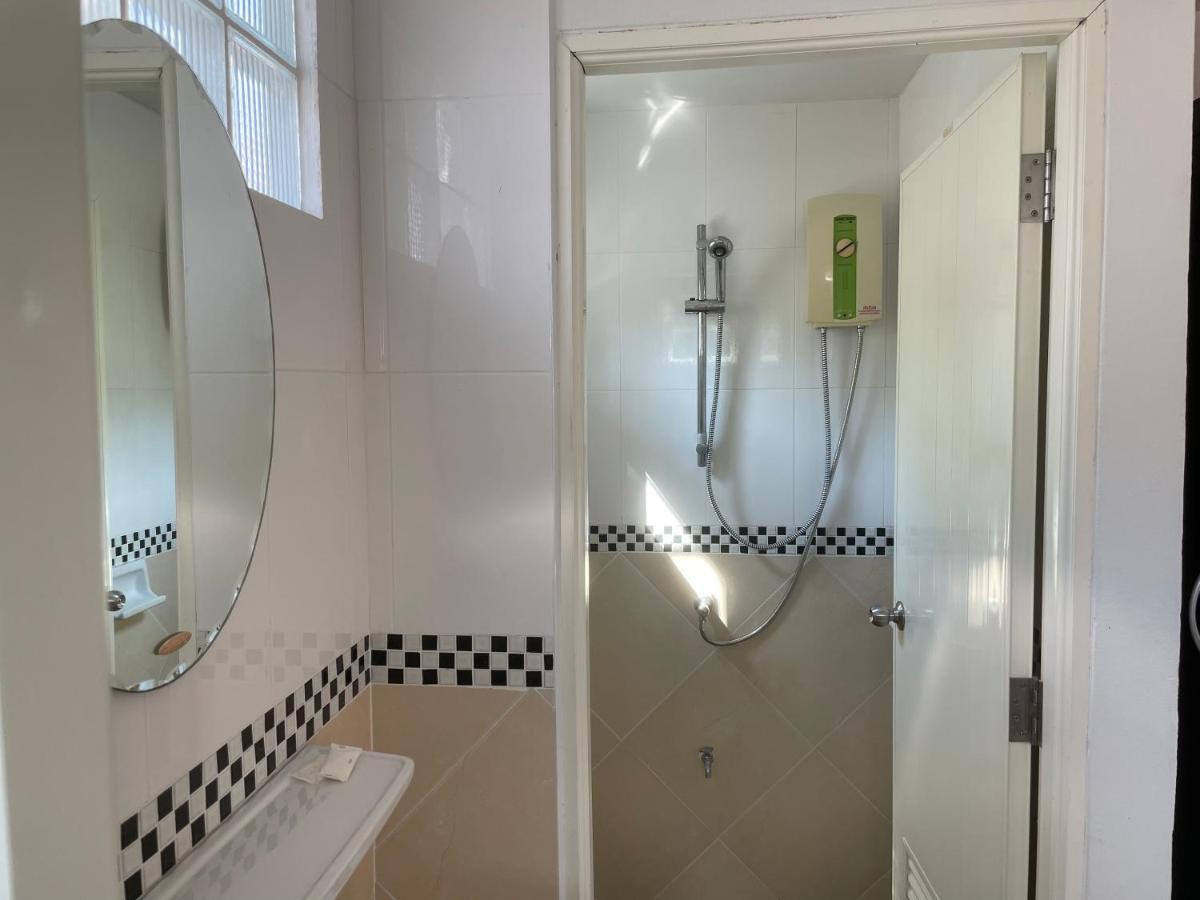 The 4 Blocks At Kata Noi Hotel Екстериор снимка