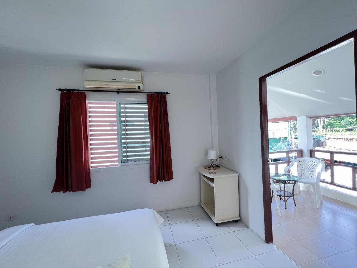 The 4 Blocks At Kata Noi Hotel Екстериор снимка
